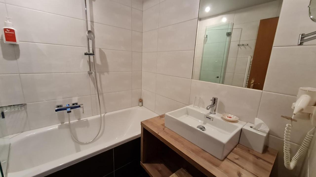 Sport Und Familienhotel Klausen Кирхберг Экстерьер фото