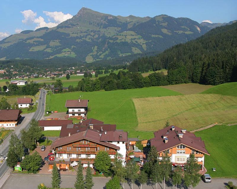 Sport Und Familienhotel Klausen Кирхберг Экстерьер фото