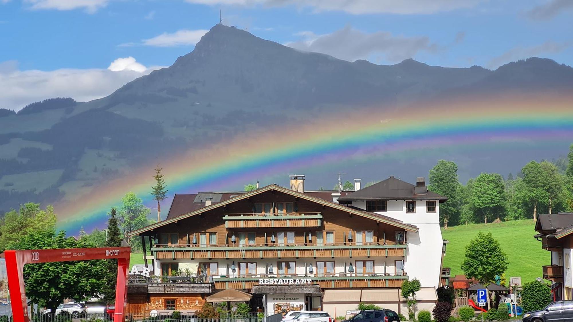 Sport Und Familienhotel Klausen Кирхберг Экстерьер фото